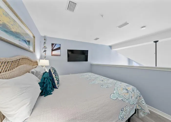 Apartment Grand Penthouse 3 By Youngs Suncoast