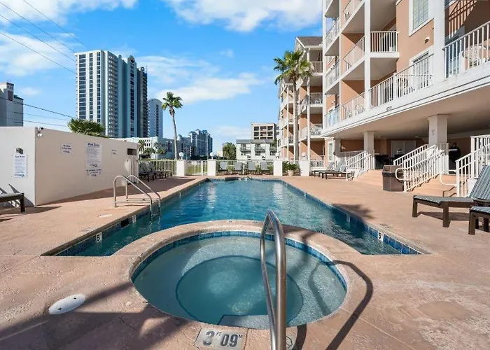 Grand Penthouse 3 By Youngs Suncoast Apartment *